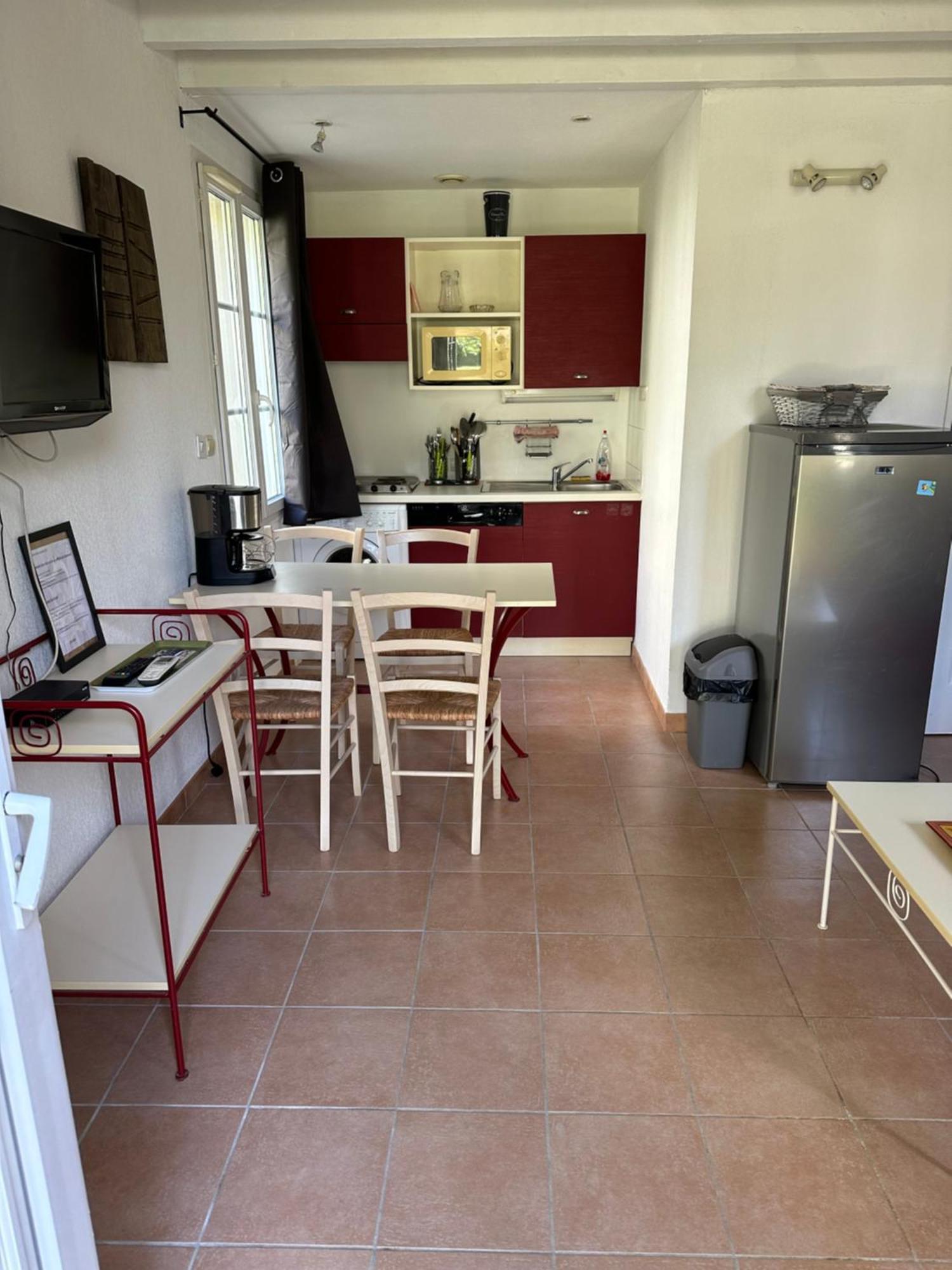 Maison Vacances Climatisee A 20 Minutes De La Mer Галарг-льо-Монтю Екстериор снимка
